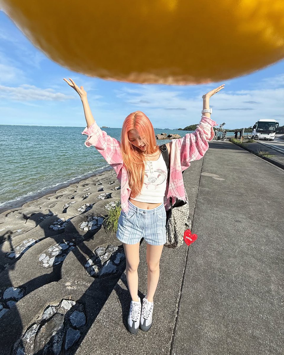 9aedung2's tweet photo. 내 토냥이한테 삶의 무게가 너무 무거워 https://t.co/pnhMvmxdHi
