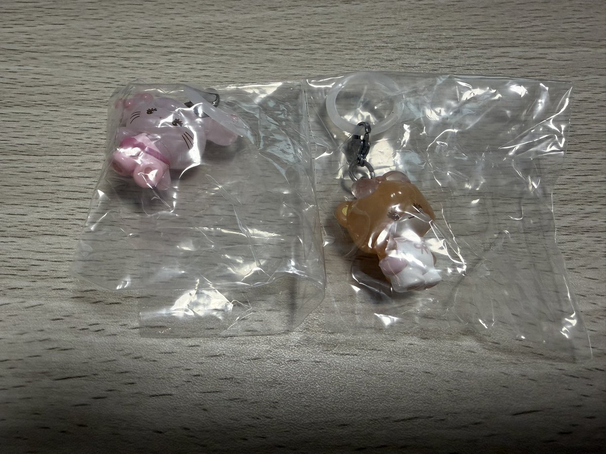 pyone_78's tweet photo. 【交換】
mikko lil ala mode リルアラモード めじるしアクセサリー 3 

譲：画像のもの
求：ムース

都内手渡しor郵送希望です🌸
よろしくお願いいたします。 https://t.co/Mh3pWk0zXp