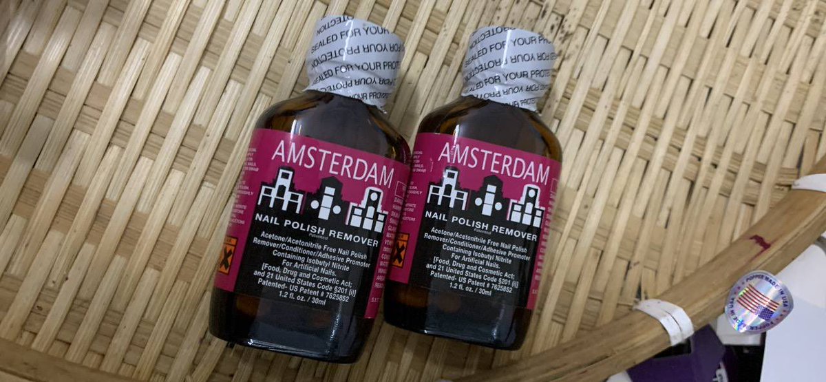 TomLovesVN's tweet photo. Popper Mỹ hàng Auth 30ml: 990.000 VND https://t.co/5tIwmXooSE