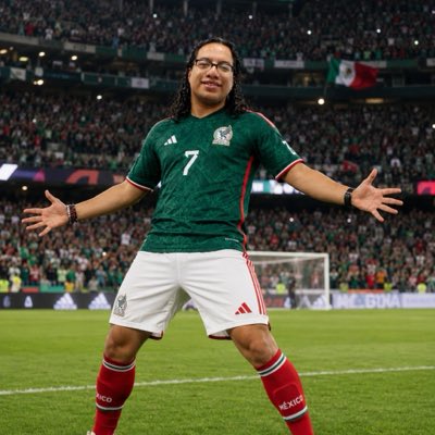 HugoDanielCaXo's tweet photo. #NuevaFotoDePerfil https://t.co/a3RfiPTYgp