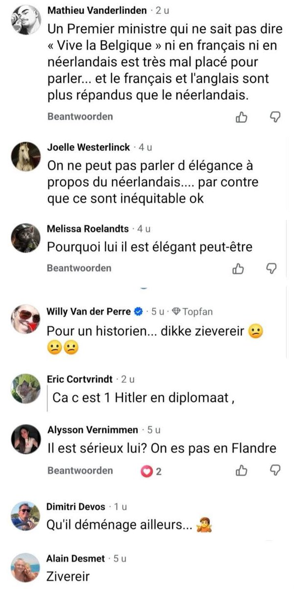 Karl_Drabbe's tweet photo. .@Bart_DeWever meent dat het 'weinig elegant' is dat er geen woord Nederlands in de tekst van het officiële WK-Rode Duivels-lied voorkomt. Die mededeling doet de emoties natuurlijk hoog oplopen op de 'socials', vooral aan de andere kant van de taalgrens. Zalig (en misschien nog leerrijk bovendien, voor Noord-Belgen) om door te scrollen. 
Geraard Goossens selecteerde een representatief staal bij RTL, maar speciaal op familienaam: De Backer, Kellens, Vanroy, Bogaerts, Rubens, Schoneberg, Vanderlinden, Westerlinck, Roelandts, Vandeperre, Cortvrindt, Vernimmen en Devos. Petiti krijg je er voor niets bij.