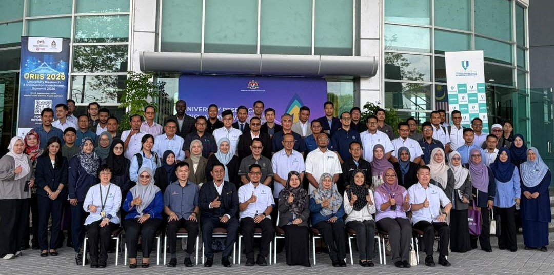 UM_CEBAR's tweet photo. Dr Lau attended the University Research & Innovation Investment Summit (URIIS) 2026 at UMPSA
Organised to bridge the gap between academia & industry, these sessions facilitate strategic partnerships & investment opportunities
#research #workshop #URIIS #CEBAR @YennyLauSuEe https://t.co/kxhWfKb7TT