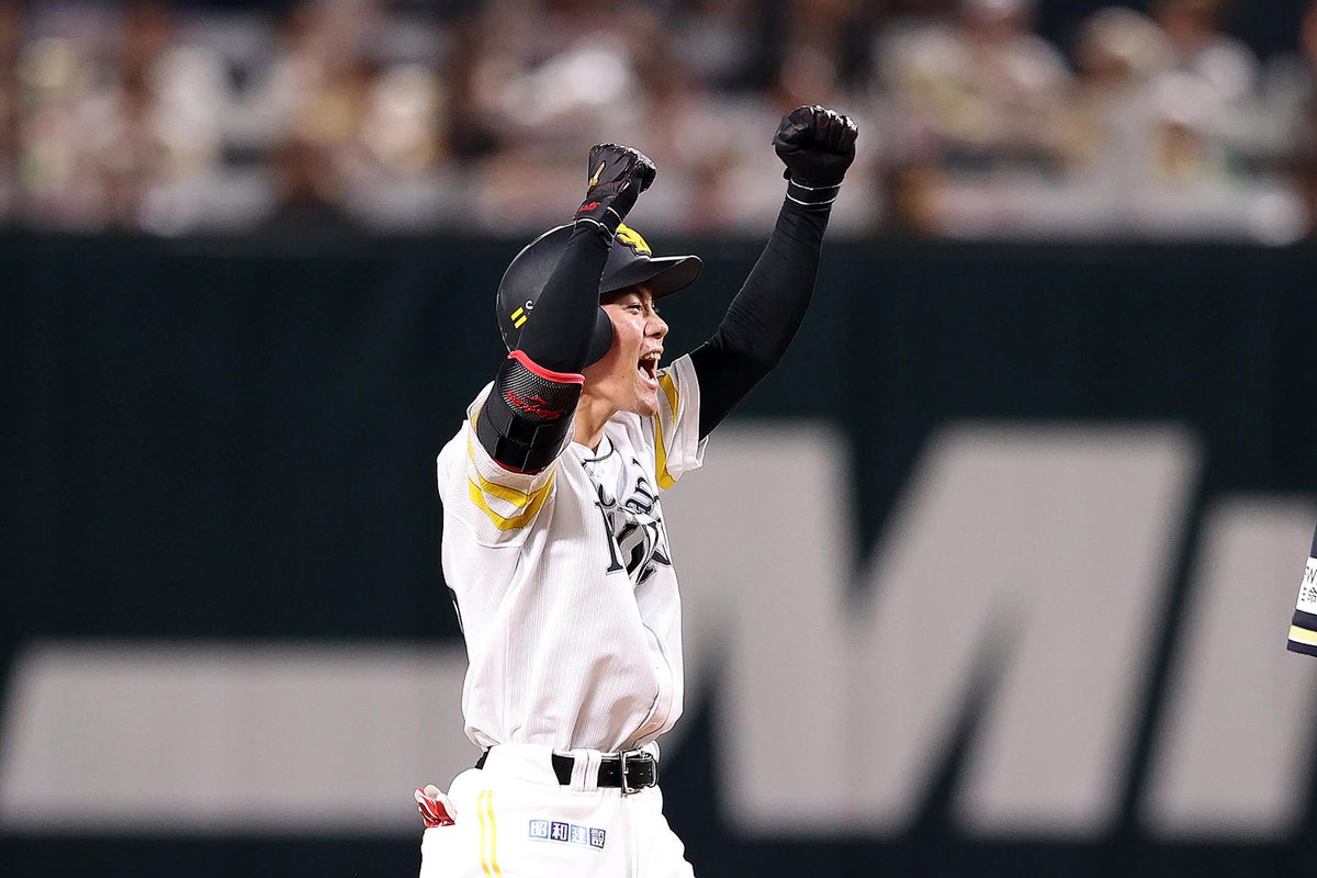 takafullc2's tweet photo. 庄子雄大選手が2点適時打！！！！！

ホークスが勝ち越しました！！！！！

二塁上でガッツポーズっっっっ！！！！！！

photo by Kazutaka Kuriki📷 

#sbhawks #鷹フル https://t.co/a8uAcP9fr2