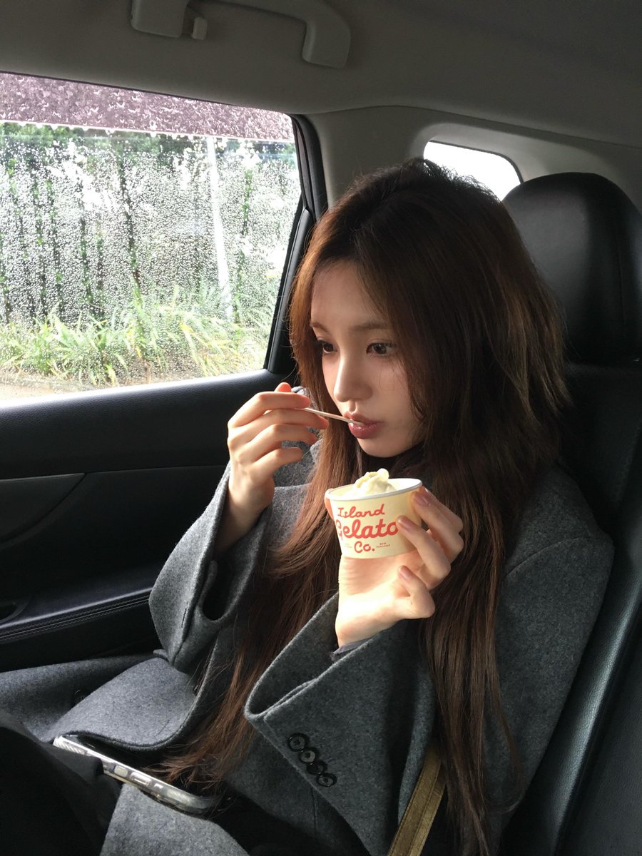 flowerzluv's tweet photo. 260625 #리즈 인스타그램 업로드 https://t.co/ZDJBSc0Lpe