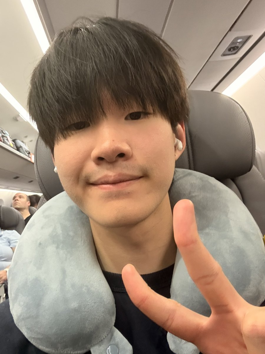 RiddlesMK's tweet photo. Omw to Evo! https://t.co/mBYlgCVJGE