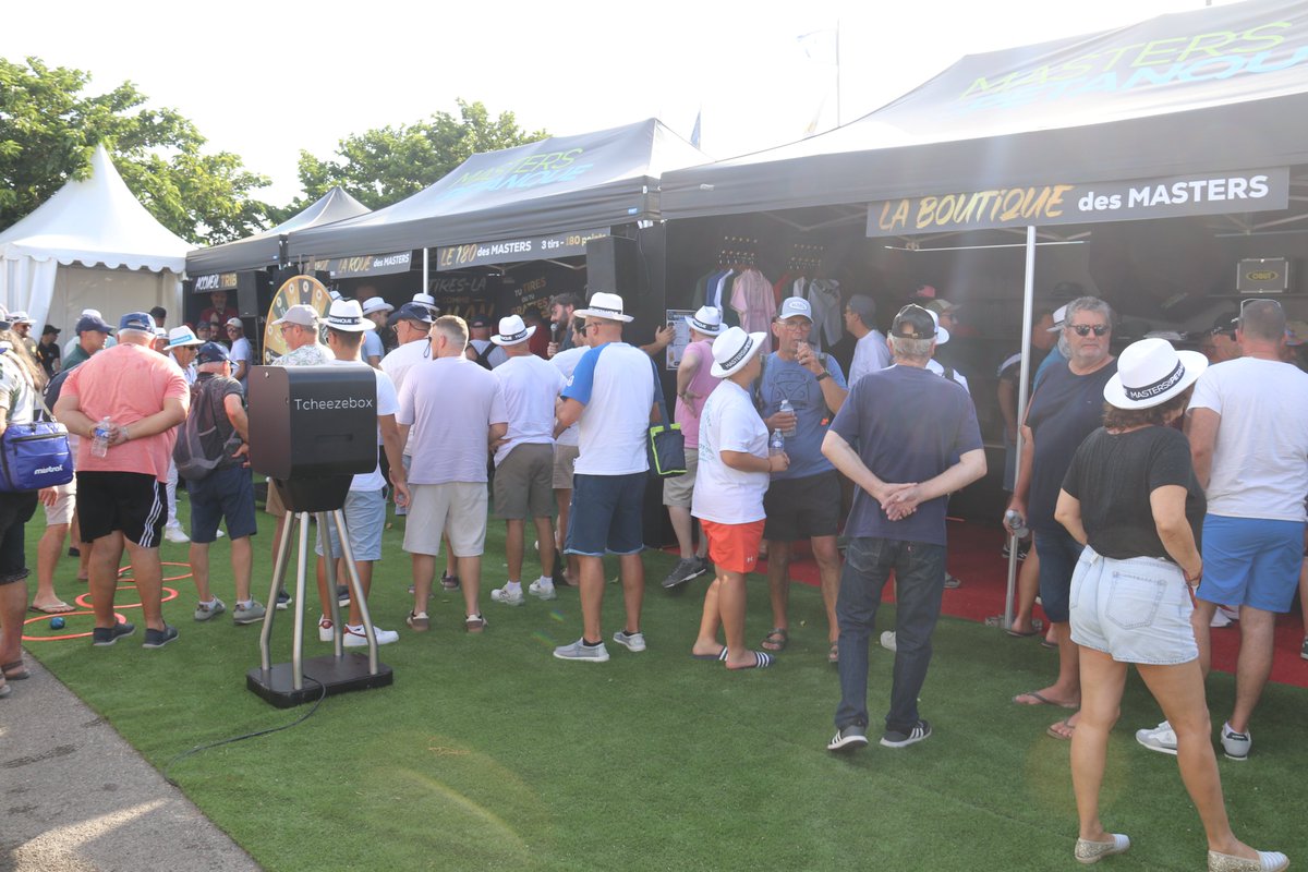 DepVendee's tweet photo. 🔥 Alors venez profiter des Masters de pétanque jusqu’à ce soir pour vivre une journée de sport, de précision et de convivialité en plein cœur de la ville de Saint-Gilles-Croix-de-Vie ! https://t.co/wPPnjHva5O