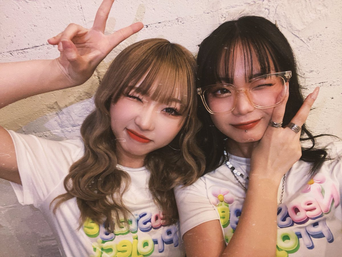 neostage_jp's tweet photo. .˚*. NEOLOG .*˚.
ドウモッッりこたんの誕生日で
上機嫌なみなみでっすぅ🤟🏼🧡
まぁじおめでと!!!!いやまじで!!!!
いっぱい一緒に踊って
いっぱい一緒に遊びに行こうね🤭🩷
#NEOSTAGEPROJECT
#NEOLOG
#ネオステージプロジェクト
#エケチェン日記 #日向陽美 https://t.co/wong2t92oc