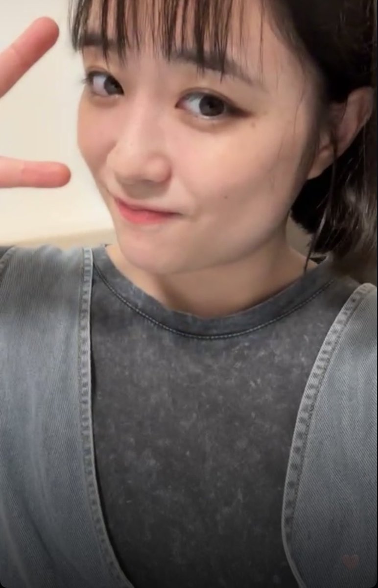 Task_65's tweet photo. さくちゃん､忙しい中インスタライブとライブ配信してくれてありがとう〜
新曲にツアーにてんこ盛りで嬉しすぎます！！
頑張って日程調節するね〜！
 #大原櫻子 https://t.co/xtjTe9obsD