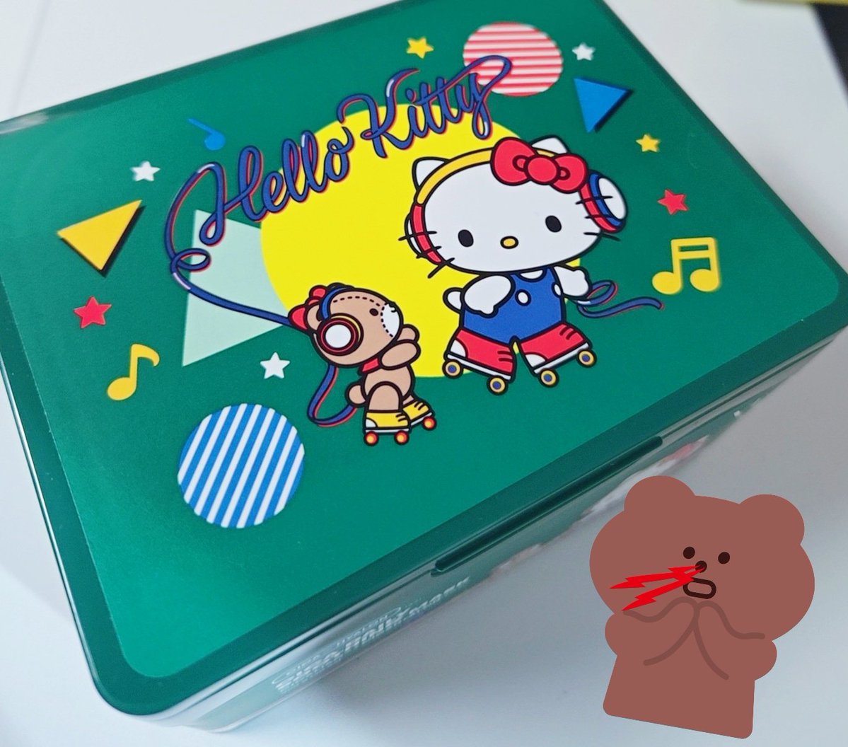 miku_fork6's tweet photo. 間違えて買ったパック めっちゃ可愛いからおっけーです https://t.co/owkYkQTf6Z