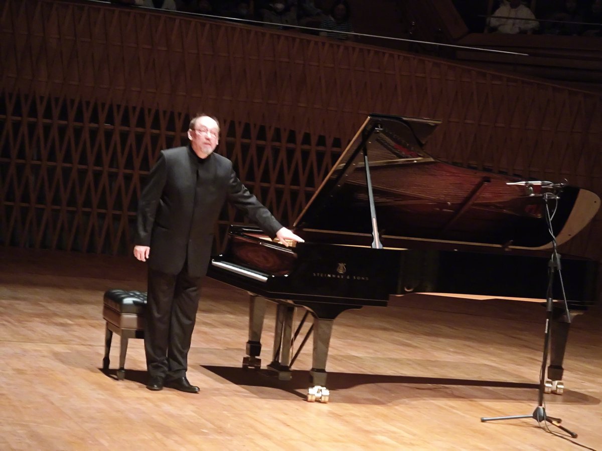 NRtjXZnE7AswbMF's tweet photo. Don’t miss the amazing live piano recital tonight at the city hall! A night full of classic melodies and heartfelt performances—grab your tickets now and come feel the magic. https://t.co/PAfSOsIPnE