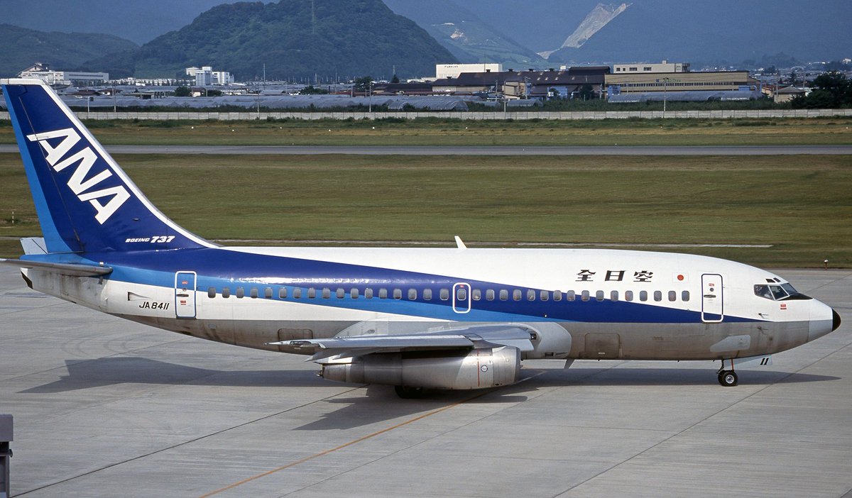 tomoyakan's tweet photo. Boeing 737-281 JA8411 (cn20452/270/All Nippon Airways - ANA) https://t.co/5cPOKLivZG