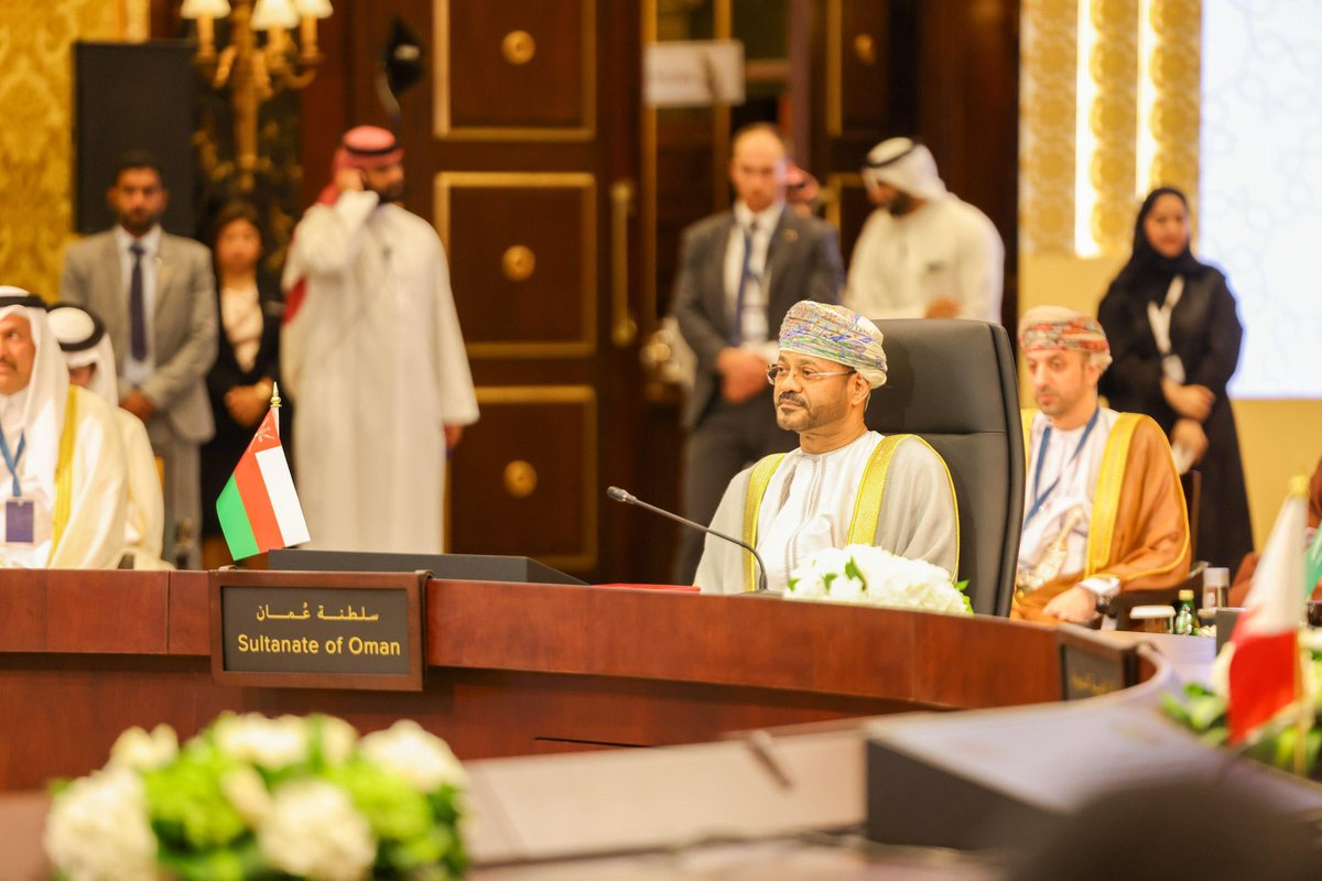 sameer_alnamri's tweet photo. وزير الخارجية العماني: 

الترتيبات المستقبلية المتعلقة بمضيق هرمز لا تنطوي على فرض أي رسوم للعبور.

نؤكد أهمية استعادة حرية الملاحة عبر مضيق هرمز وضمان انسيابها الآمن

سلطنة عمان، بوصفها دولة مشاطئة للمضيق، تضطلع بمسؤولية خاصة في دعم الجهود الدولية الرامية إلى تأمين الملاحة البحرية وفقًا لمسؤولياتها والتزاماتها بموجب القانون الدولي واتفاقية الأمم المتحدة لقانون البحار