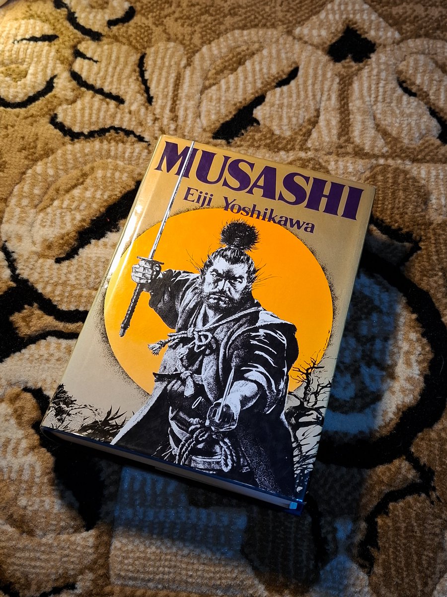 03h52m's tweet photo. Post buku yang judulnya ada namanya. https://t.co/8mQlk2uLYf
