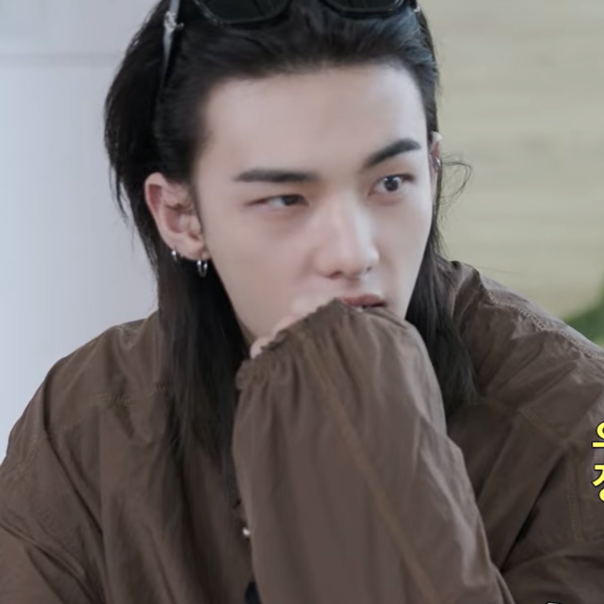 hyunquil's tweet photo. HES SOOOOO PRETTY https://t.co/1RXeMvLo4K