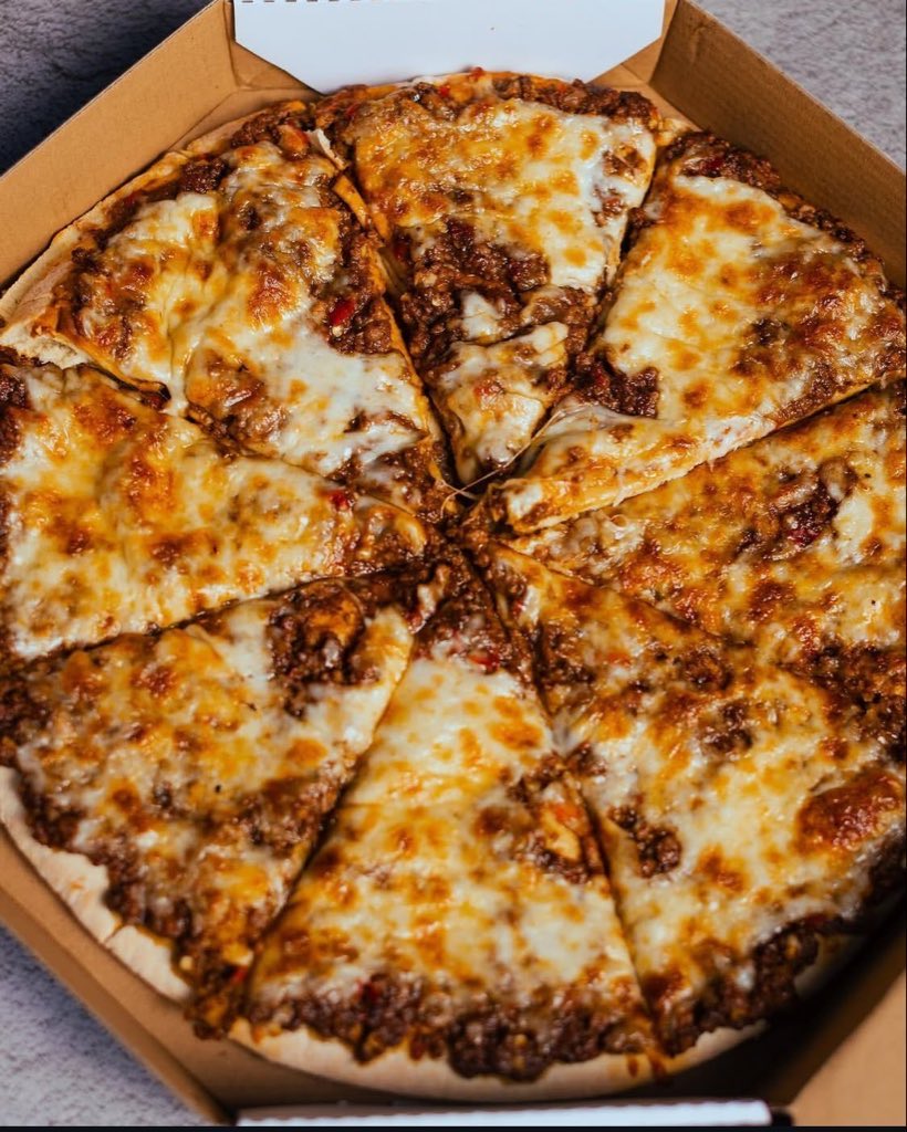 mr_mubato's tweet photo. Free delivery Thursday! 🤩

Double Pizza deal: Any 2 Large Pizzas and get 1 free Margherita Pizza + Free Delivery! 

Send a dm, call 09060606070 or WhatsApp 08069656222 to order. https://t.co/J3oQ3ptyHZ