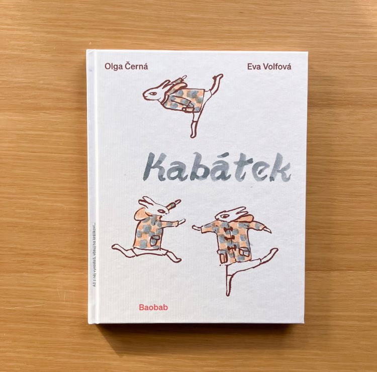tabanerubooks's tweet photo. 今宵のオンラインは...

ただ1着、最高のお気に入りのコートを探す物語「Kabátek」や、刺繍世界の中を遊び回るやんちゃな3人組「Fridolina, Antonina a mala Mina」など洋書絵本4冊入荷しました。

https://t.co/i7Kh73QsV2 https://t.co/B0Vc1Q3aTT