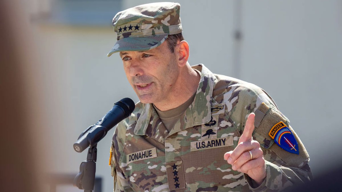P_Kallioniemi's tweet photo. Hegseth’s purge at the Pentagon continues, and everyone who isn’t loyal to MAGA and Trump is being shown the door, regardless of competence.

Gen. Chris Donahue, the last American soldier to leave Afghanistan and a key coordinator of US military aid to Ukraine in Europe, is now stepping down.

Former US Army Europe commander General Christopher Cavoli described him as “almost like a comic-book hero” and “certainly the most combat-experienced soldier in the US Army.”

What a gift to America’s enemies.