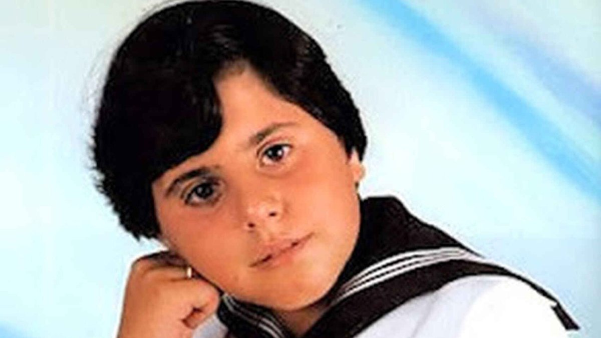 QSDglobal's tweet photo. CUARENTA AÑOS SIN RASTRO DE JUAN PEDRO

Juan Pedro tenía 10 años cuando desapareció el 25 de junio de 1986 en #Somosierra #Madrid  

Hoy más cerca que nunca de toda su familia
#NoLeOlvidamos https://t.co/AeUjW2Yum7