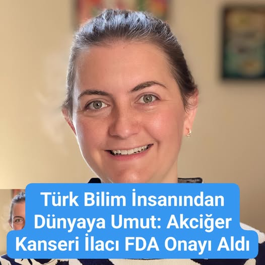 Dede38__'s tweet photo. Türk Bilim İnsanından Dünyaya Umut: Akciğer Kanseri İlacı FDA Onayı Aldı
Türk bilim insanı Dr. Gizem Karslı Uzunbaş'ın, MIT ve Harvard'a bağlı Broad Enstitüsü'ndeki ekibiyle birlikte 6 yıl süren çalışmasının ürünü olan akciğer kanseri ilacı, FDA onayı aldı.
Bu başarı sadece bilim dünyası için değil, milyonlarca hasta ve ailesi için de yeni bir umut anlamına geliyor. 
Bir Türk bilim insanının dünya tıbbına yön veren bu başarısı alkışı hak ediyor. 
Dr. Gizem Karslı Uzunbaş'ı tebrik ediyor, başarılarının devamını diliyoruz. 🇹🇷🇹🇷👏👏🙏🙏