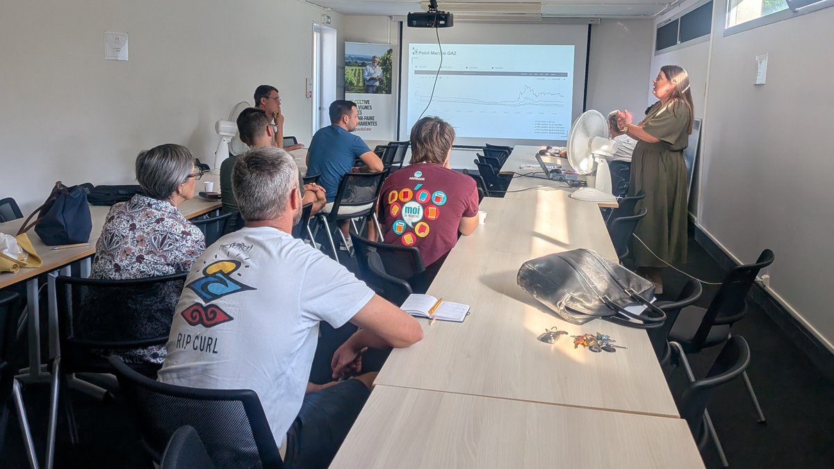 UGVCognac's tweet photo. #endirect. Le #CaféVitiInfo dédié à la stratégie d’achat d’énergie vient de commencer. L’#UGVC s'est associée à #CollectifEnergie pour présenter une solution d’achat groupé électricité et gaz.
👉: https://t.co/gPGxoQJwxe
 #Viticulture #AchatGroupé #Énergie 
© UGVC https://t.co/V2d5Z8TxgU