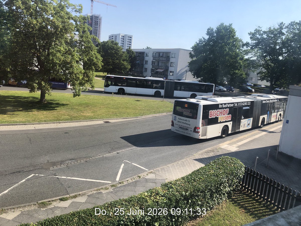 kenm1964's tweet photo. 3 Arschlöcher 
25.6 Donnerstag 9:11 
39 Minuten bis Abfahrt 
WVG Belästigung 
#_verdi 
#verdi_nds 
#verdiTV 
#stadt_wolfsburg 
#polizei_WOB 
#WVG https://t.co/8PPGce1xED