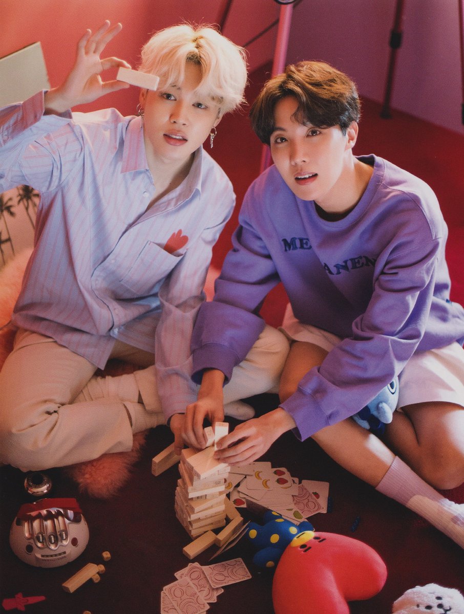 btsfancafe__twt's tweet photo. [scan] DICON Vol. 10 - j-hope Photobook Ver.3

#JHOPE #JIMIN #BTS #방탄소년단 #DCON https://t.co/6k2uzlTMCA