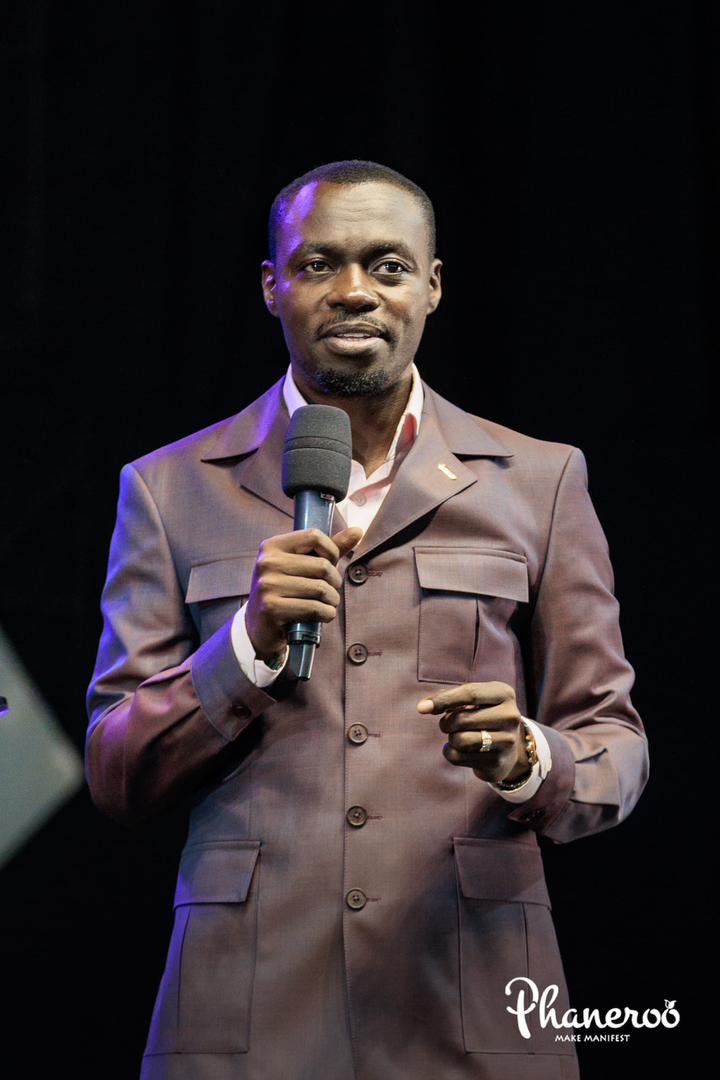 faisonjo1's tweet photo. Never define your future by accommodating a present weakness. If you receive a bad report from a doctor, do not begin to plan the next several years around managing that condition as though it has the final say over your life. 

#PhanerooDevotion |
#Phaneroo https://t.co/EagkP5AH2i