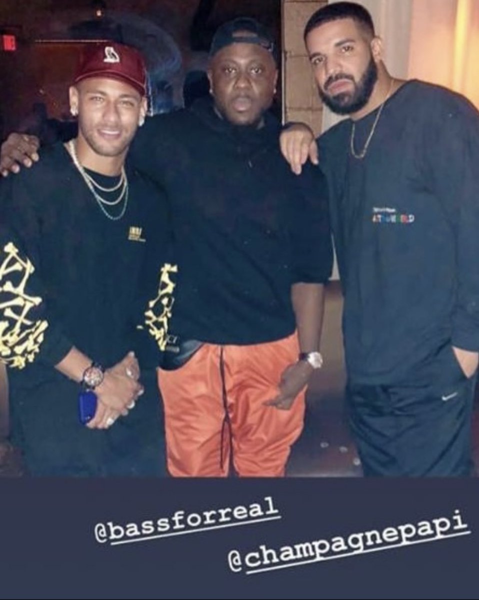 coralfeels's tweet photo. DRAKE AND NEYMAR ARE DAY 1s 🫂

Their friendship began back in May 2014, when Brazil was training for a friendly against Ecuador. Drake took a break from the Lil Wayne vs. Drake tour and pulled up to Miami to party with the Brazilian national team.

That's where he connected with Neymar, and their friendship has lasted for years. Both had a lot in common, as they were dominating in 2014 as young stars on the rise in their respective fields.

Neymar was also a Nike athlete, just like Drake, who signed with the brand in 2013, so Drake even debuted Neymar's Nike Shox collab on stage during his 2019 Assassination Vacation Tour.
Since then, Neymar has continued to show his support for Drake by rocking OVO gear on numerous occasions, and the two linked up again in 2019.