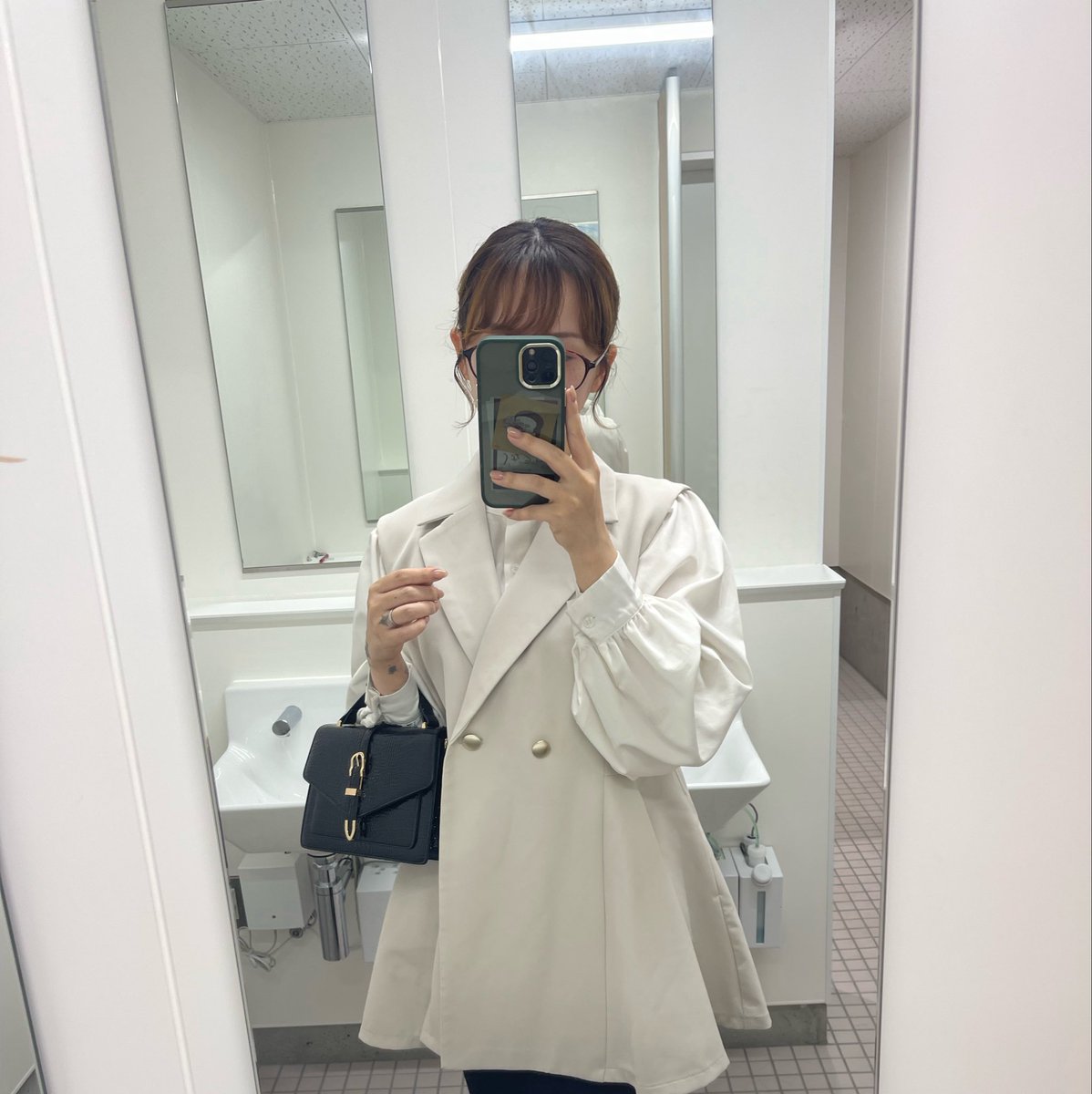 uno_0127's tweet photo. 普通のお母さんのコスプレした https://t.co/5c8dvtu9pb