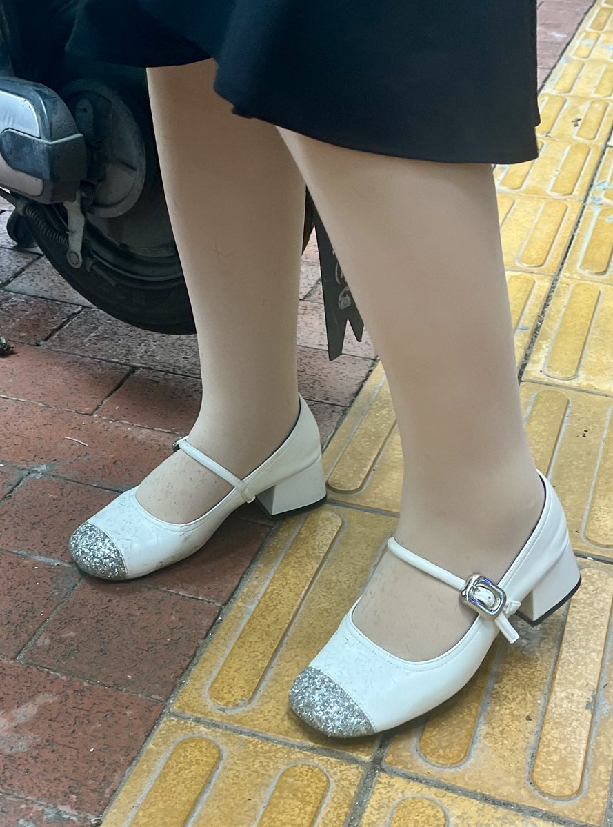 Jonathan042888's tweet photo. 肉丝美发店大姐 https://t.co/uz5GpZrJyY