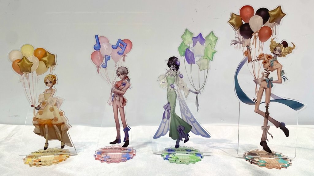 今週の27日(土)から / Identity V×GiGO 限定景品が登場します！✨ 一足