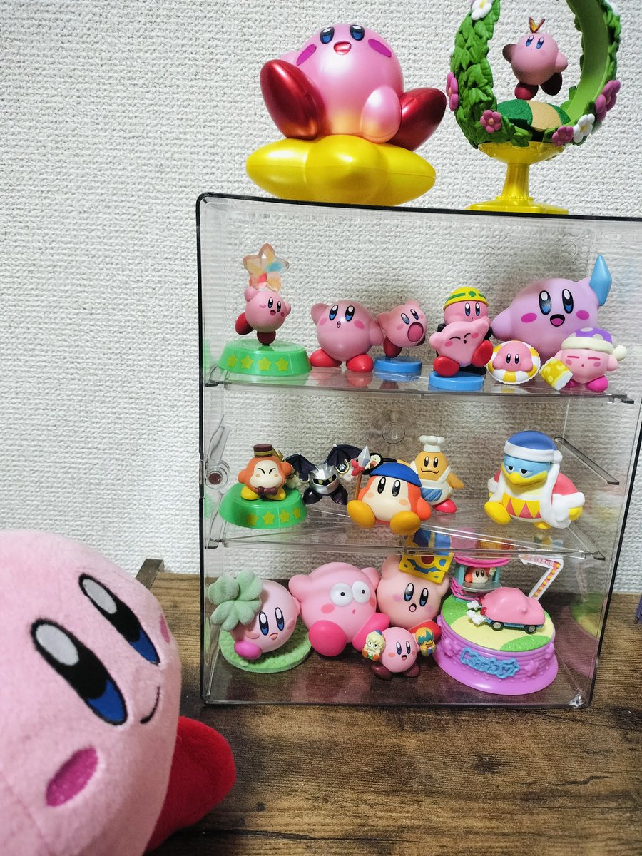 beniboardgame's tweet photo. カービィ棚できた！ https://t.co/EJBN3rUflL