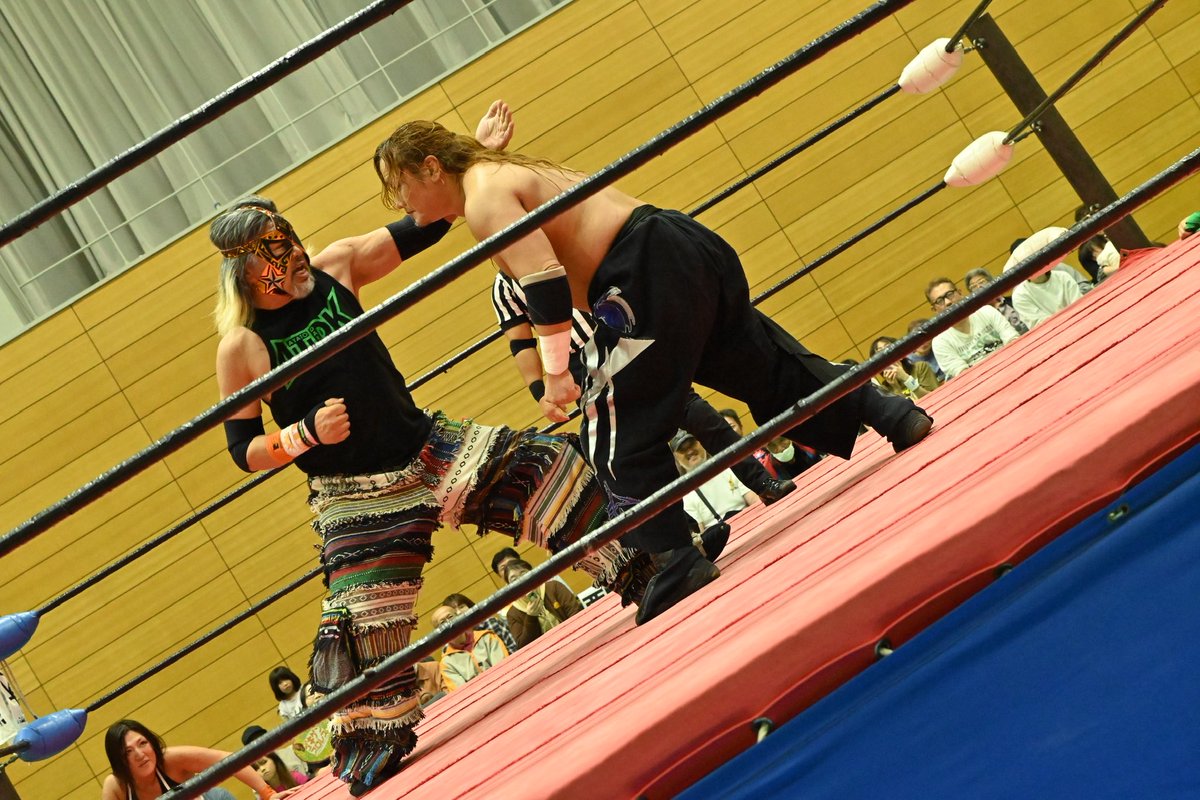 a_pro1472691's tweet photo. 2026.6.14 釧路

真霜さんVS藤田さんとか普段観れないもので激アツすぎてゴキゲンならでは？かな？
ゴキゲンって他では観れない対戦とか観れるから嬉しい🥺🫰🤍

#ゴキゲンプロレス　
＃真霜拳號 選手 https://t.co/s515XfekCw