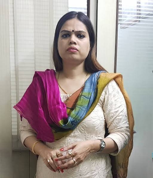 ChitrapatPolice's tweet photo. पैगंबर मुहम्मद ﷺ की शान में गुस्ताखी करने वाली BJP नेता 'नाजिया इलाही खान' की गिरफ्तारी की मांग पूरे देश में हो रही है। कई पुलिस स्टेशन में F.I.R भी हो चुकी है। https://t.co/g4mCK5crim