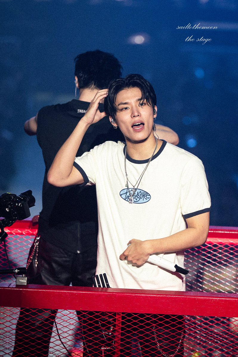 sailtothemoonn's tweet photo. THE STAGE
📍SEOUL 26.6.19
#TREASURE #트레저 #TREASURE  #박정우 https://t.co/DC9IXwmLyD