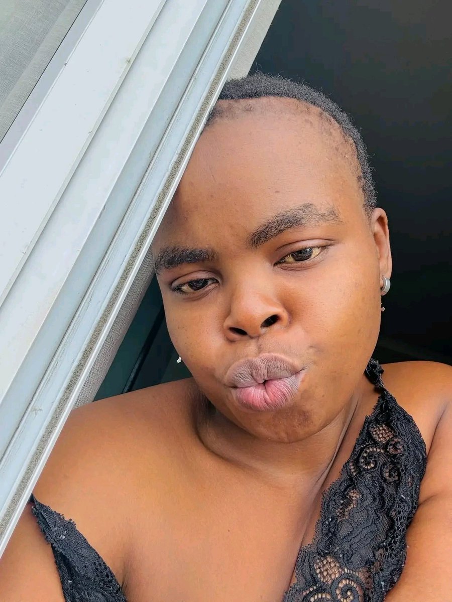 Nombu_Sodi's tweet photo. Facebook followers are rude 😭😭🤣🤣 https://t.co/WntzwoZeOp