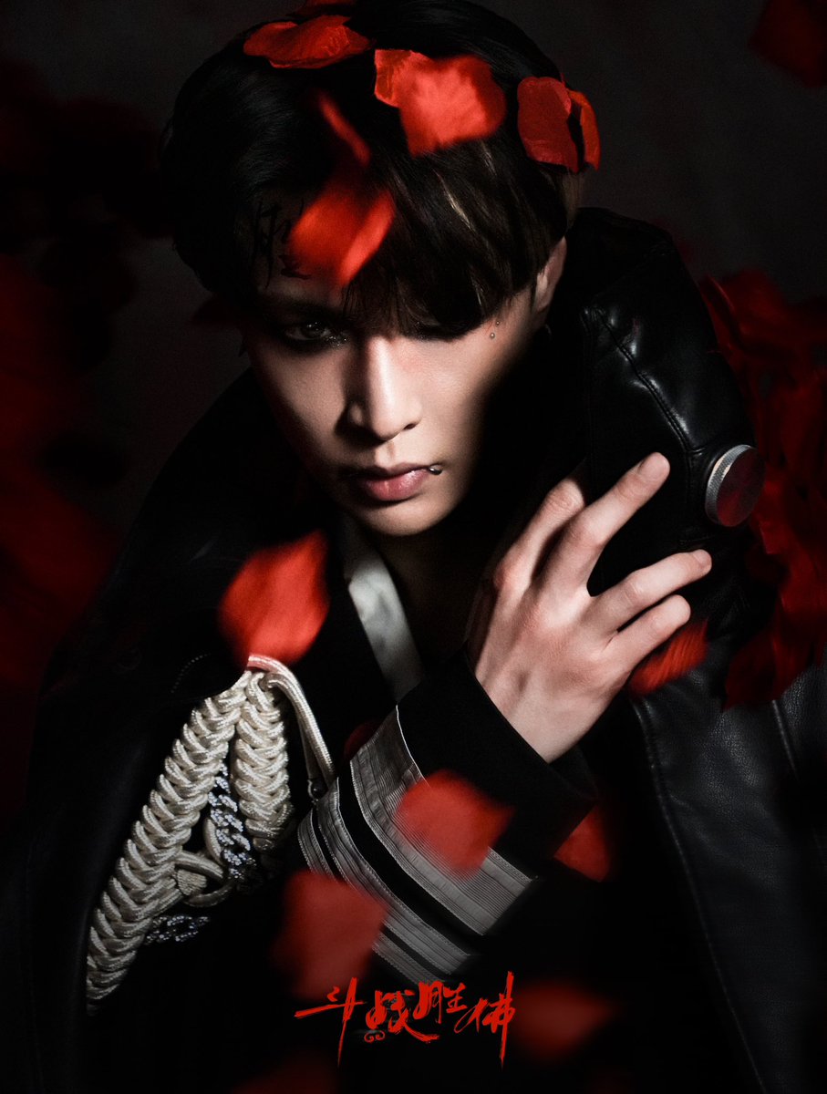 lay_studio's tweet photo. Between the seams of what we call music, let an unguarded heart come into bloom.
@layzhang 
2026 “Flawed Crown” Teaser Image 3
#LAY #LayZhang https://t.co/YuQRbL4dgW
