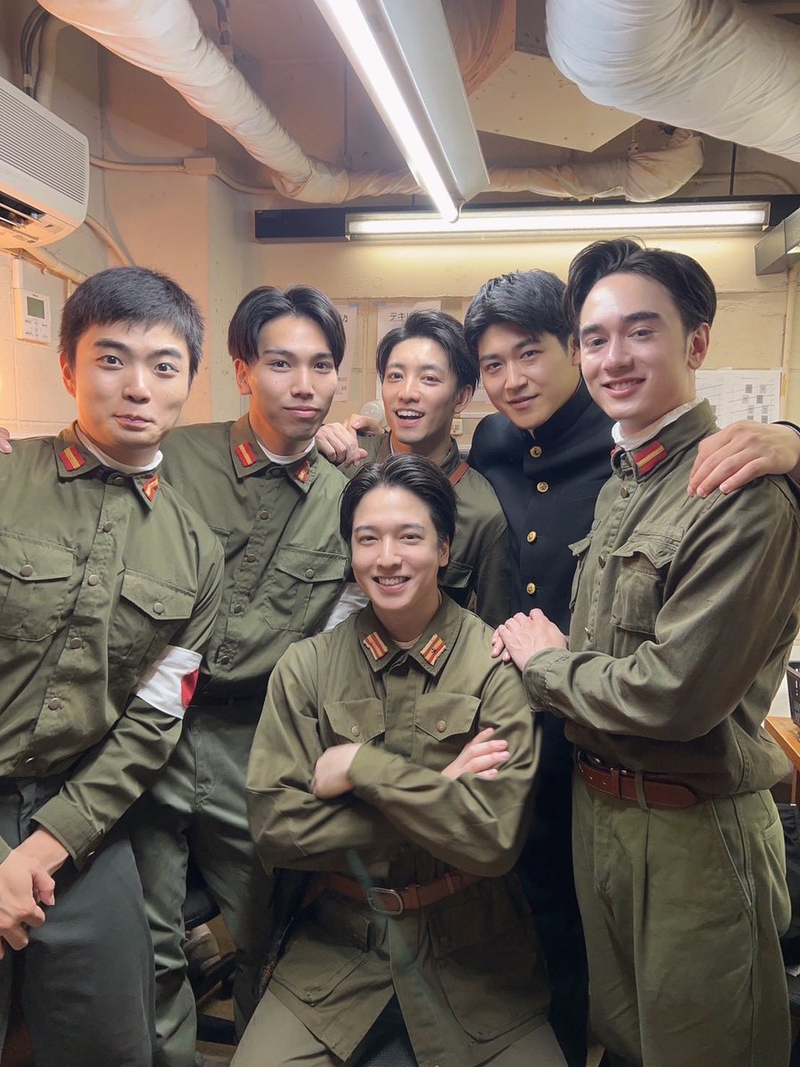 masumas30071221's tweet photo. ８日目！
ありがとうございました！
残すところ後4回となりましたが
残りも大切に生き抜きます
#劇団ミュ
#妻と飛んだ特攻兵 https://t.co/CMAwA1hgbF