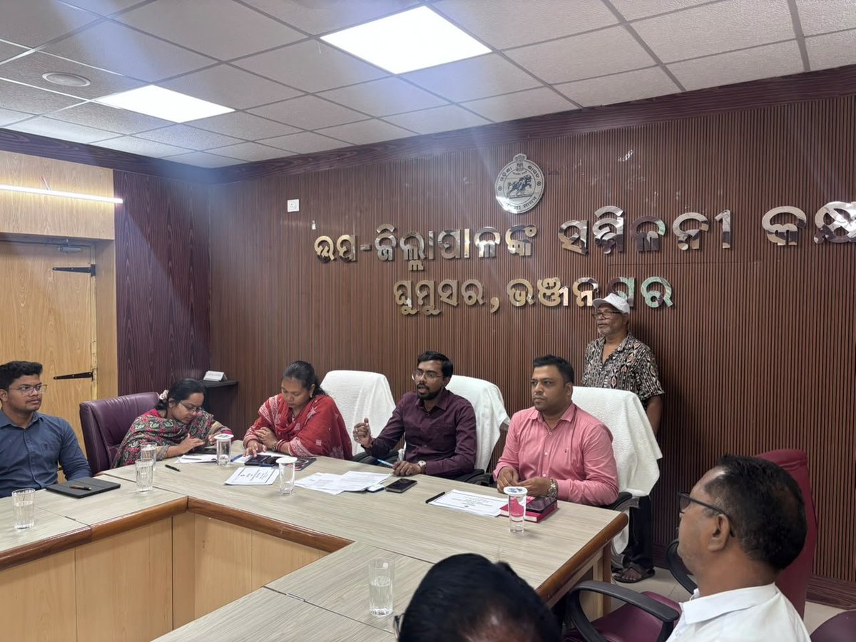 sdmbnj's tweet photo. Meeting with recognised political parties was conducted today. Various discussions was held on different aspects of SIR process. ERO Sorada,Bhanjanagar and Aska were present in this meeting.
@Ganjam_Admin 
@OdishaCeo https://t.co/PD2qzIS2If