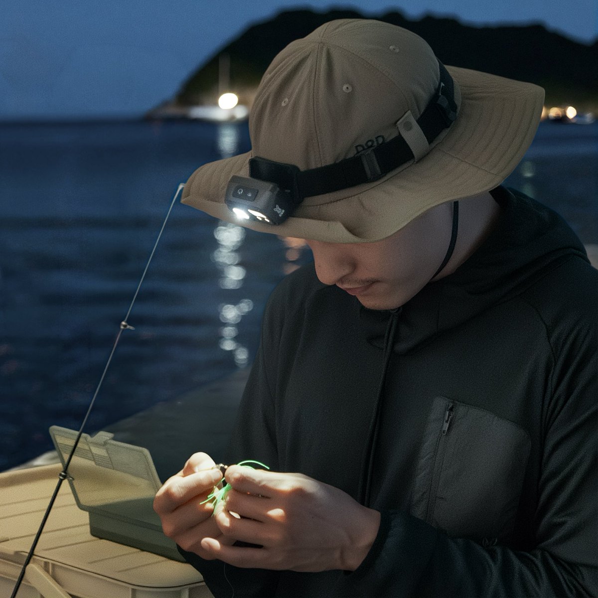 dod_camp's tweet photo. 釣り・海・キャンプが楽しくなるNEWアパレル3種登場🏝️✨

#ツリタンパン 🎣
収納力ギネス級！手ぶらになれる短パン

#ツリフーディ 🥷
紫外線カット99%！バラクラバ型で顔をすっぽり覆い隠せる薄手パーカー

#マズメハット 🔦
ヘッドライトでの夜間作業がしやすいUVカットハット https://t.co/rCC5M8v8MC