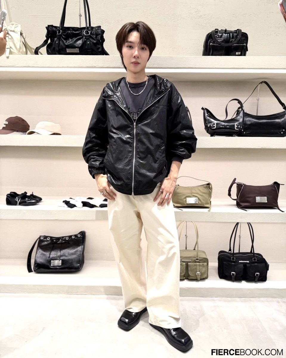 fiercebook_bkk's tweet photo. #น้ำปิงนภัสกร ในงาน #MatinKim เปิด Flagship Store แห่งแรกในไทยอย่างเป็นทางการ พร้อมนำเสนอไอเทมจากคอลเลคชั่น Summer 2026 ณ Central Embassy ชั้น 3

#Fiercebook #Fiercelive #FiercelivebyJjijie 
#MatinKimMagazineTH #nampingster https://t.co/eI1Kvb6lvT