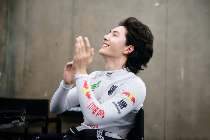 coolcoriander's tweet photo. He's absolutely radiant😍 https://t.co/AkP84G0lsN