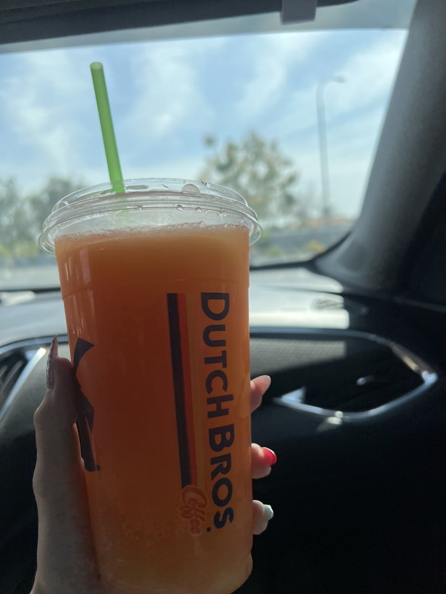 katrinastarlet2's tweet photo. let's go get overpriced drinks and talk about nothing https://t.co/633hU6jKQL