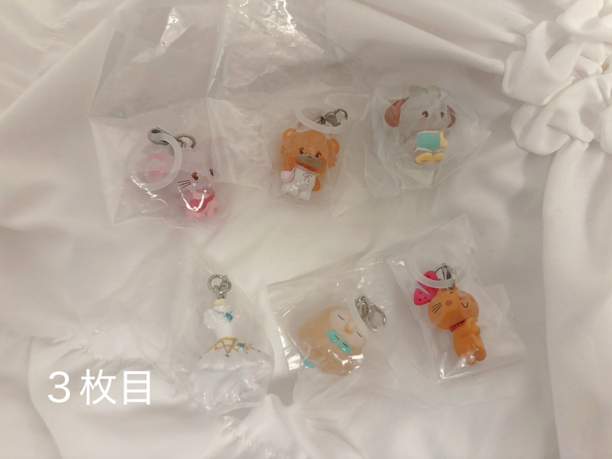 XncJz's tweet photo. mikkoめじるしアクセサリー　お譲り

譲】　1〜3枚目

求】　定価+送料+梱包費

普通郵便、PayPay

よろしくお願いします🙇‍♀️

threadsでは、色んな方と何十件もお取引きさせて
頂いてますが、Xは、初心者です🥺🔰💦

#ガチャガチャ #ガチャお譲り
#mikko https://t.co/LQWJNJQRAa