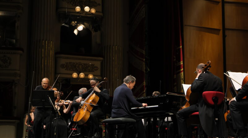 OperaLibera tweet picture