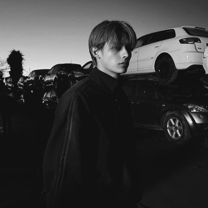 TheVoidgeist's tweet photo. @nomenline @obscivorn ᅠ

A pleasure to meet you both, Senior. I’m Jethard Rovien Berkshire (4051). I feel most like myself when I’m simply laying on my bed alone.

ᅠ https://t.co/hqzSgaK6AK