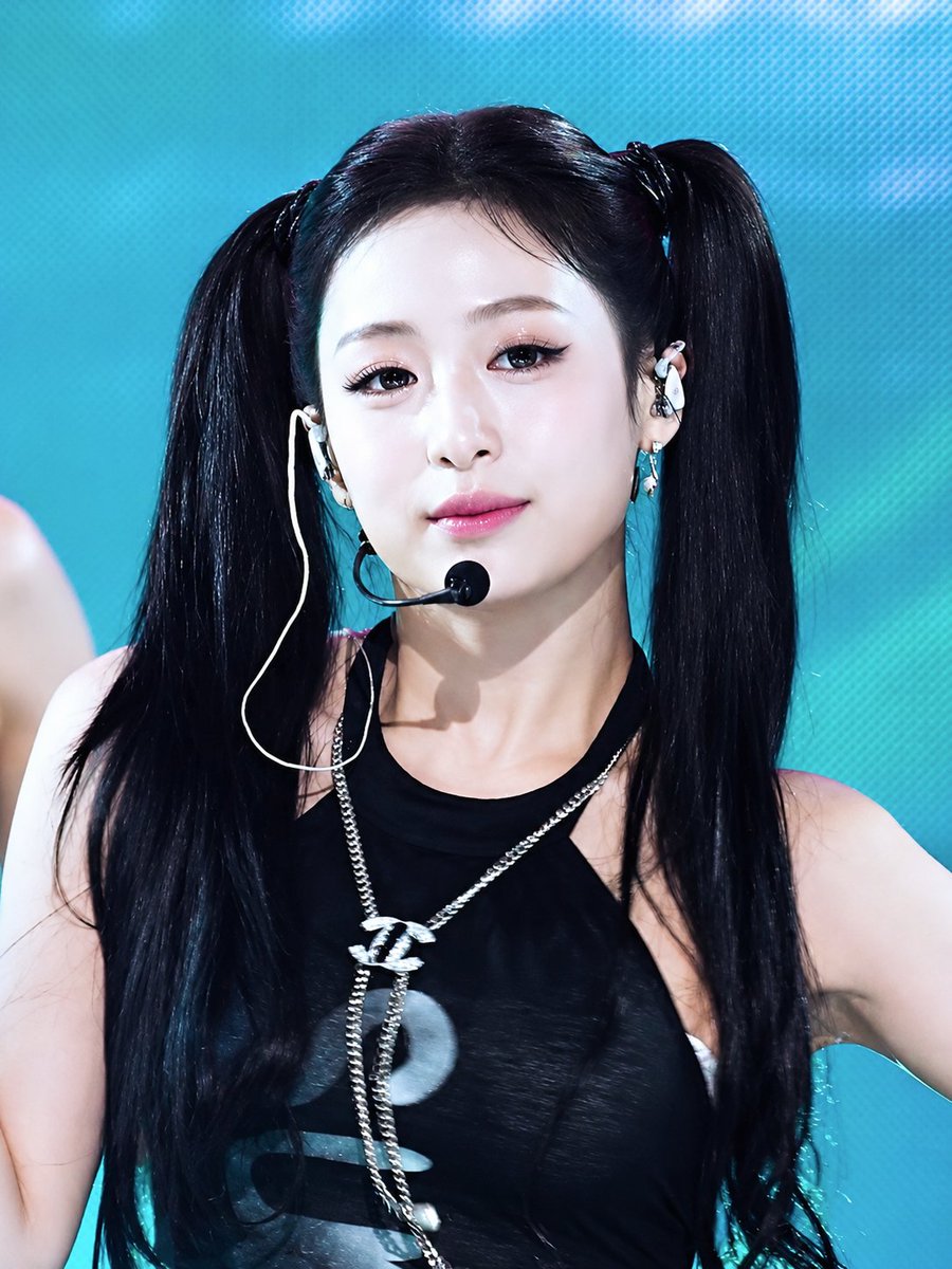 ahybubbgum's tweet photo. 📸 260621 | BABYMONSTER AHYEON "Sugar Honey Ice Tea" at SBS Inkigayo

#AHYEON #아현 #アヒョン #郑雅贤 
#BABYMONSTER #베이비몬스터 https://t.co/lxJF91QLnL
