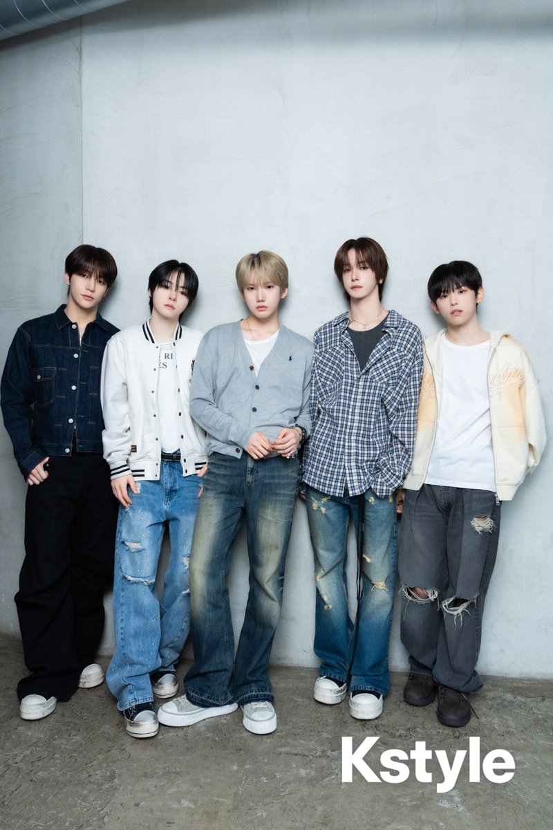 Kstyle_news's tweet photo. 【INTERVIEW】
Vol․1 ―ジェジュン率いるiNKODEからデビュー！KEYVITUP、グループの強みは生歌と固い絆「全員が努力家」

▼動画メッセージ・写真15枚あり📸
https://t.co/SLpH8ZUbem https://t.co/Bxy6aeLzxp