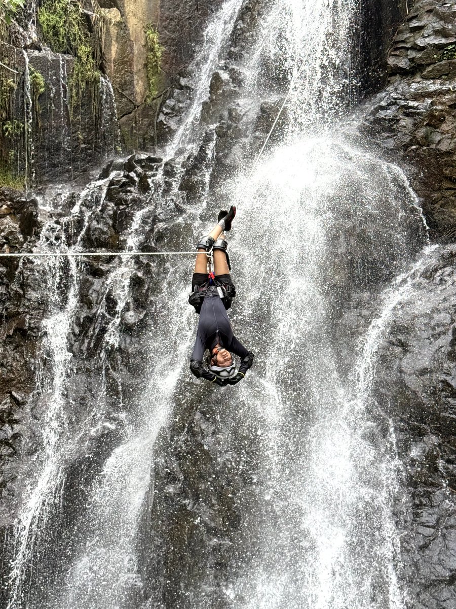 yaawnee_'s tweet photo. new experience

#canyoneering https://t.co/o3pcxE1mtM