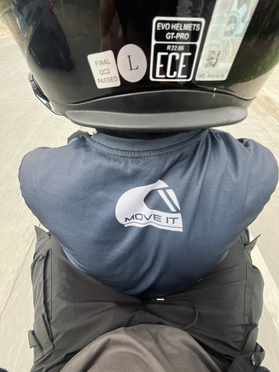 dhennn04's tweet photo. plus points jud ang mga move it rider nga hygienic sa? nya humot pajud? aaahck! kalami gakson yowo! hahahahska 
#altercebu https://t.co/v5Vy18RYsT